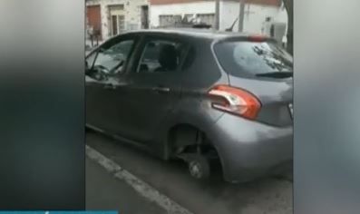 Robaron las ruedas de todos los autos de la cuadra