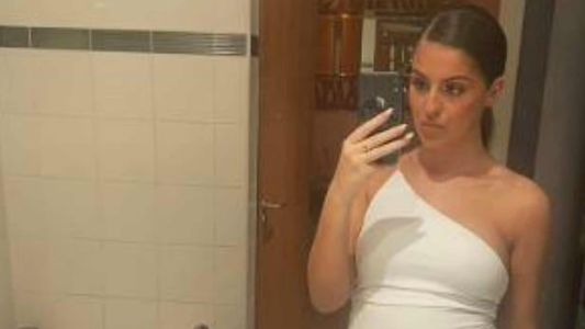 Ecografía viral: la bebé que hace la V de la victoria dentro de la panza de su madre