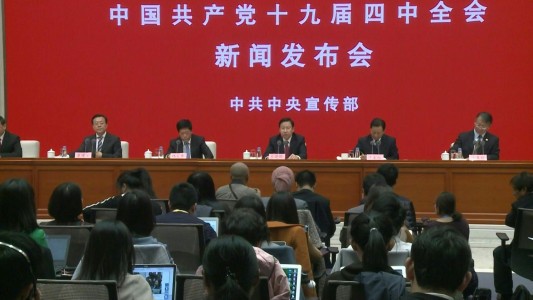 China anunció mejoras del sistema de elección en Hong Kong tras protestas