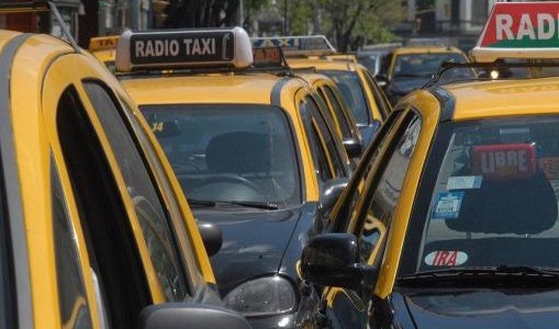 Justicia rechazó que el estrés de manejar en Buenos Aires le haya causado la muerte a un taxista