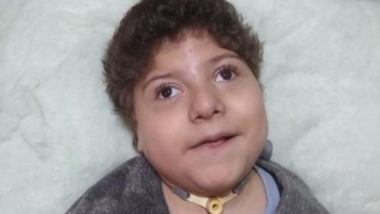 Pequeño de 5 años con Síndrome de West necesita urgente obra social
