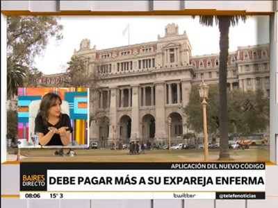 Una mujer debe pagar alimentos a su excónyuge
