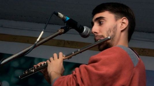 Apareció en Iguazú el músico platense Ignacio Galván