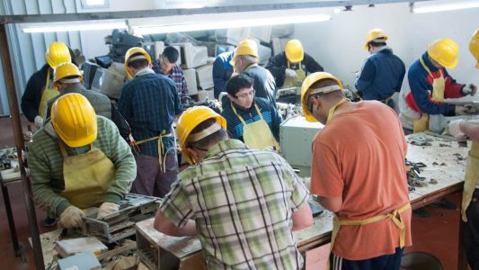 Cerca de 20.000 internos de cárceles bonaerenses recibieron capacitación laboral este año