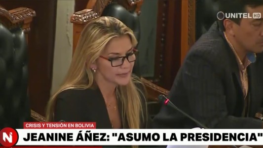 Jeanine Añez, "asumo de inmediato la presidencia de Bolivia"