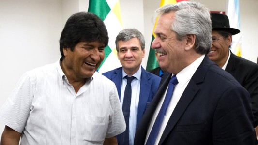 En plena campaña uruguaya, Alberto se reunió con Tabaré Vázquez