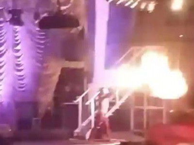 Abren una causa contra "Pity" Álvarez por jugar con fuego en un escenario