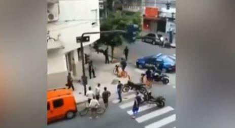 Un patrullero atropelló y mató a una chica de 19 años