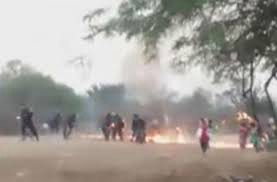 Quemaron vivos a dos policías durante una protesta en Salta