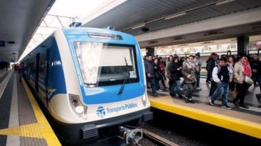 Se levantó el paro del tren Sarmiento