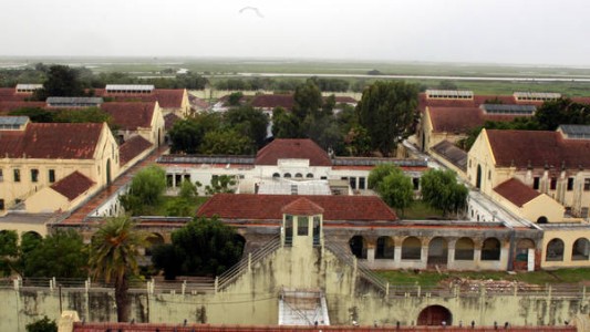 Arrojaron una granada en el pabellón donde están detenidos acusados de asesinar al líder de la banda de Los Monos