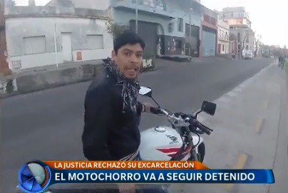 El "motochorro" seguirá detenido