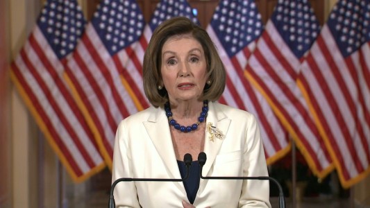 Presidenta de la Cámara baja pide redactar cargos para juicio político de Trump