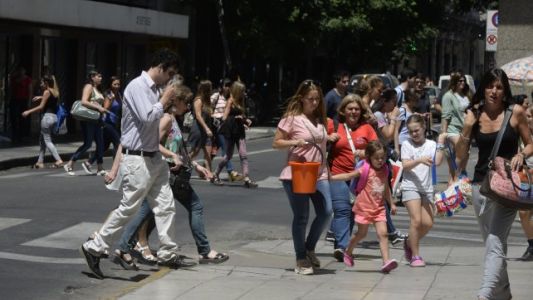 Se espera otro día agobiante y posibles tormentas a partir de la tarde