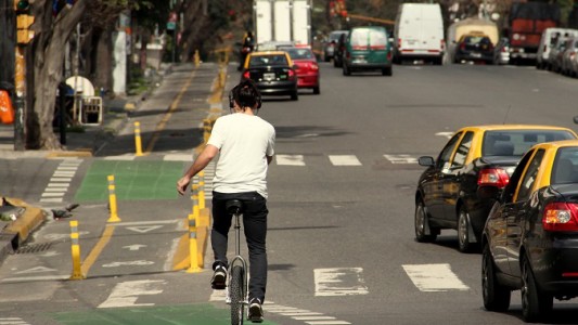 Procesaron a automovilista que atropelló a un peatón en la bicisenda