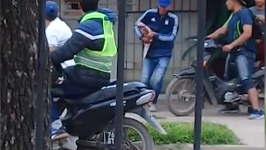 Motochorros roban un local y se llevan la carne para el asado