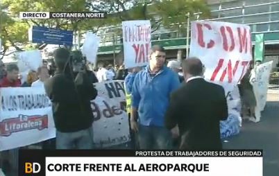Corte parcial en la Avenida Costanera frente a Aeroparque