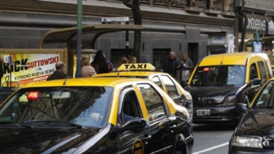 Suben el taxi y los parquimetros en la Ciudad: congelan las tarifas de peajes y subtes