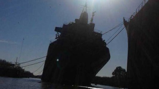 Hombre murió aplastado por dos barcos amarrados cuando iba en kayak