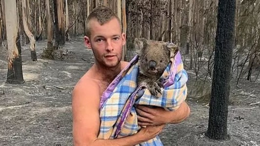 La historia del cazador que dejó las armas para salvar koalas del fuego