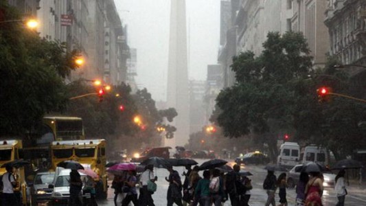 Comienza la semana con chaparrones y tormentas