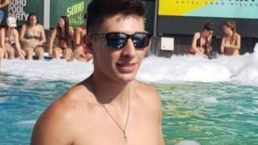 Un joven está en coma tras tirase de cabeza a una pileta en una fiesta en Carlos Paz: video del momento