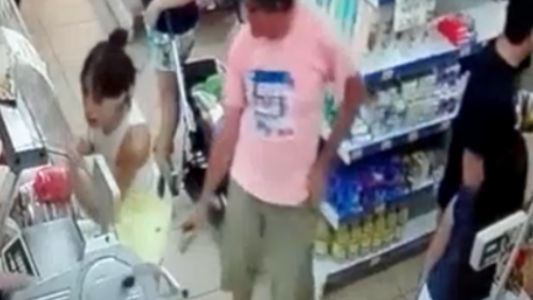 Mendoza: descubrieron a un hombre fotografiando partes íntimas de mujeres