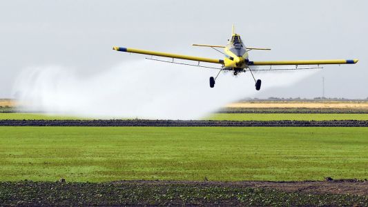Realizarán un encuentro de pueblos fumigados en Mercedes
