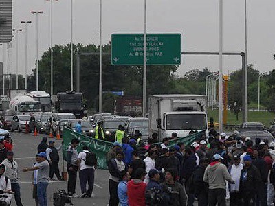 Tercer día de cortes en la Riccheri por los empleados de "Cresta Roja"