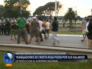 Trabajadores de Cresta Roja siguen la protesta pero liberaron la Riccheri