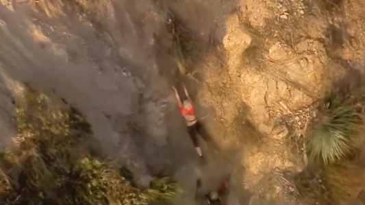 Así fue el dramático rescate de una mujer en la montaña