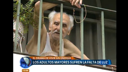 Los adultos mayores sufren la falta de luz
