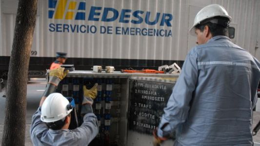 Edesur denunció que vecinos afectados por cortes de luz agredieron a operarios