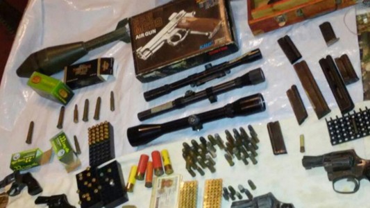 Hallan un arsenal en una casa de Córdoba