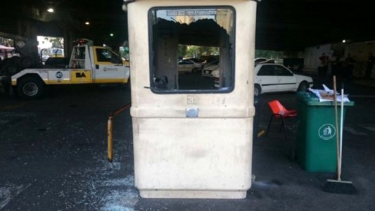 Al mejor estilo Relatos Salvajes: la grúa le llevó el auto, rompió todo y fue detenido