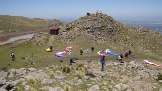 San Luis: murió una turista y un instructor al caer el parapente