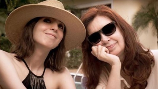 Florencia Kirchner mostró su tatuaje en honor a Néstor