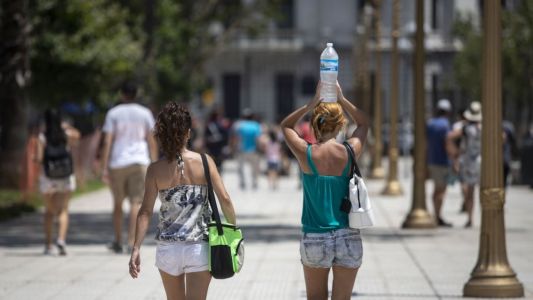 Domingo con calor pero con probables lluvias hacia la noche
