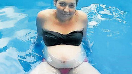 Inédita cirugía salvó a un bebé en el vientre de la mamá