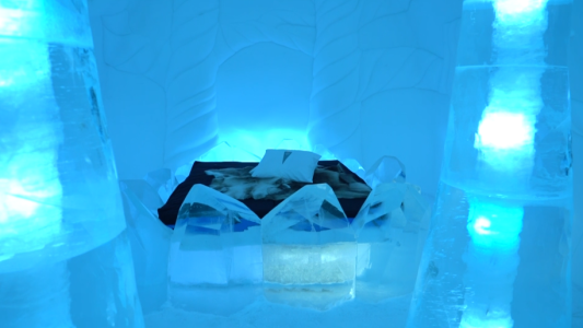 Furor por un hotel de hielo