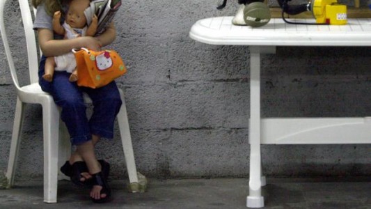 Carlos Paz: inspectores quisieron multar a nena que jugaba a vender en la vereda