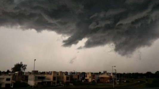 Córdoba: murió al ser alcanzado por un rayo cuando jugaba al fútbol