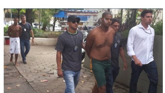 Así trasladaban a los detenidos por el crimen de la turista argentina en Río de Janeiro