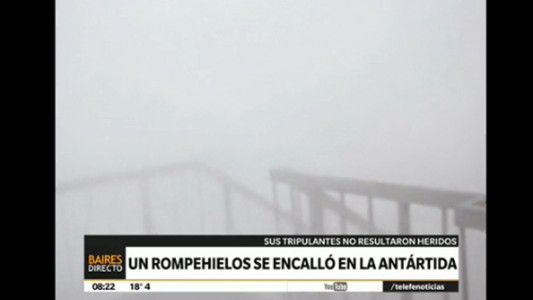 Un rompehielos se encalló en la Antártida