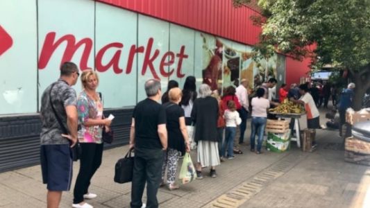 En La Plata piden que los supermercados e hipermercados abran las 24 horas