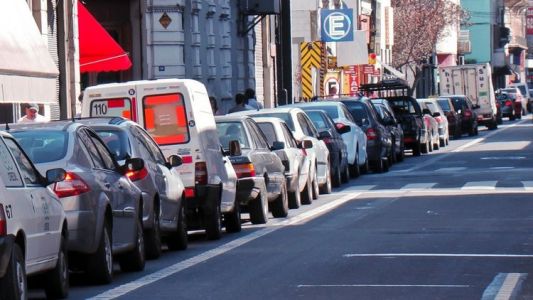 Facilitan el estacionamiento y la circulación vehicular en la ciudad por el coronavirus