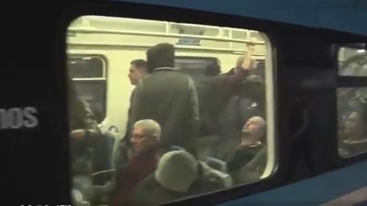 Pese a las restricciones, en el tren Roca viajan parados