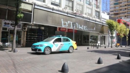 Coronavirus: los móviles de prevención de La Plata recorren las calles con el himno para unir a los argentinos