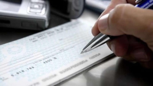 Supenden hasta el 30 de abril cierre de cuentas por cheques rechazados por falta de fondos