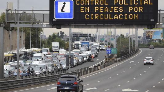 Ya aplican la nueva modalidad de control pero persisten las filas y demoras en accesos a la Ciudad